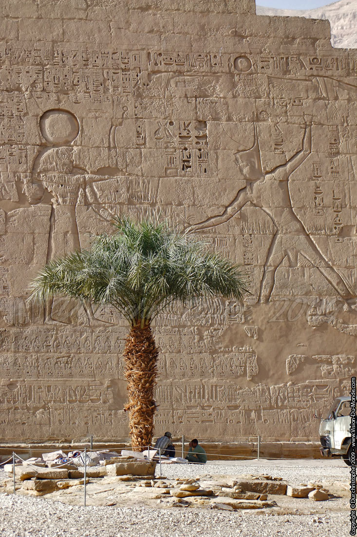 Temple Médinet Abou (temple de Ramsès III - 2009