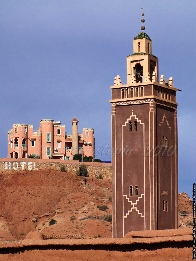 l'hôtel et le minaret - 2010