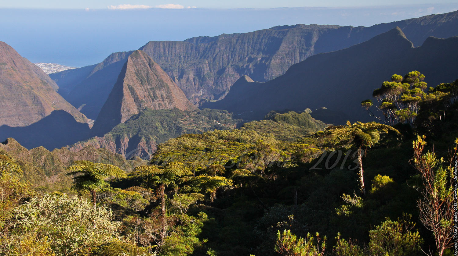 Vue sur Aurère - Cirque de Mafate - 2013