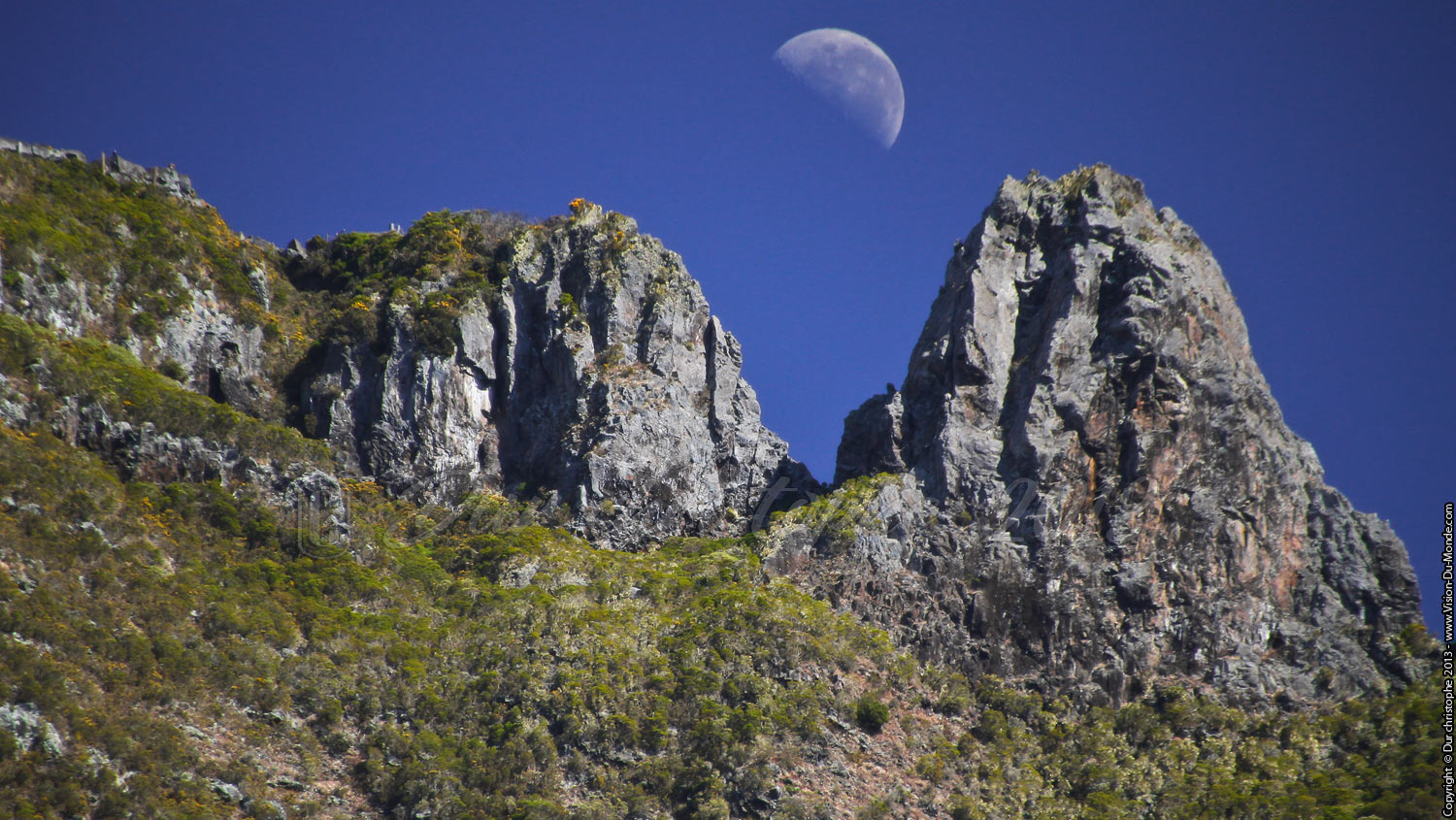 Into the moon - Cirque de Mafate - 2013