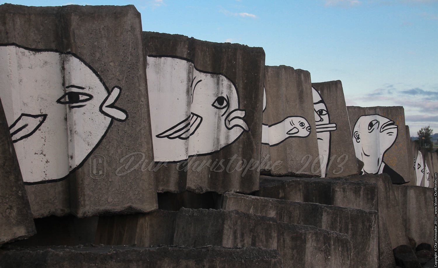Graphittis - Port de Sainte Marie - 2013