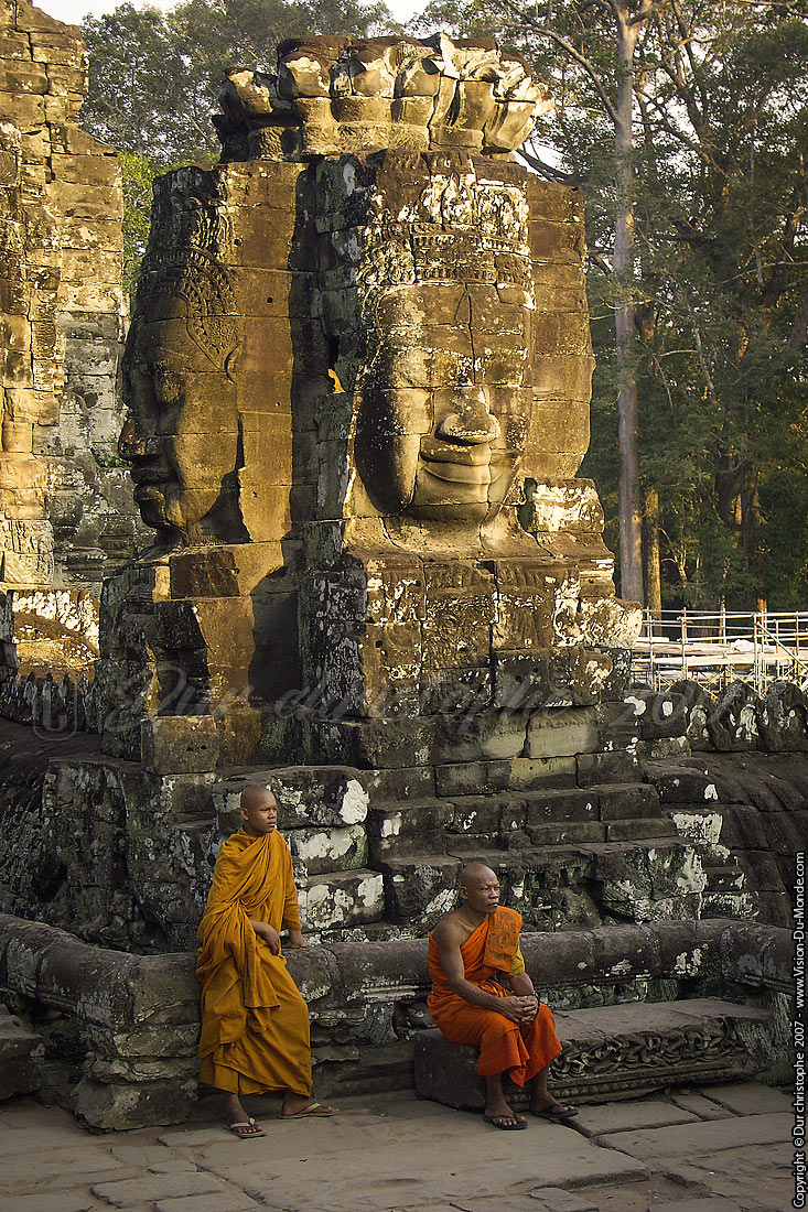 Bonzes - Le temple Bayon - Siem Reap - 2007