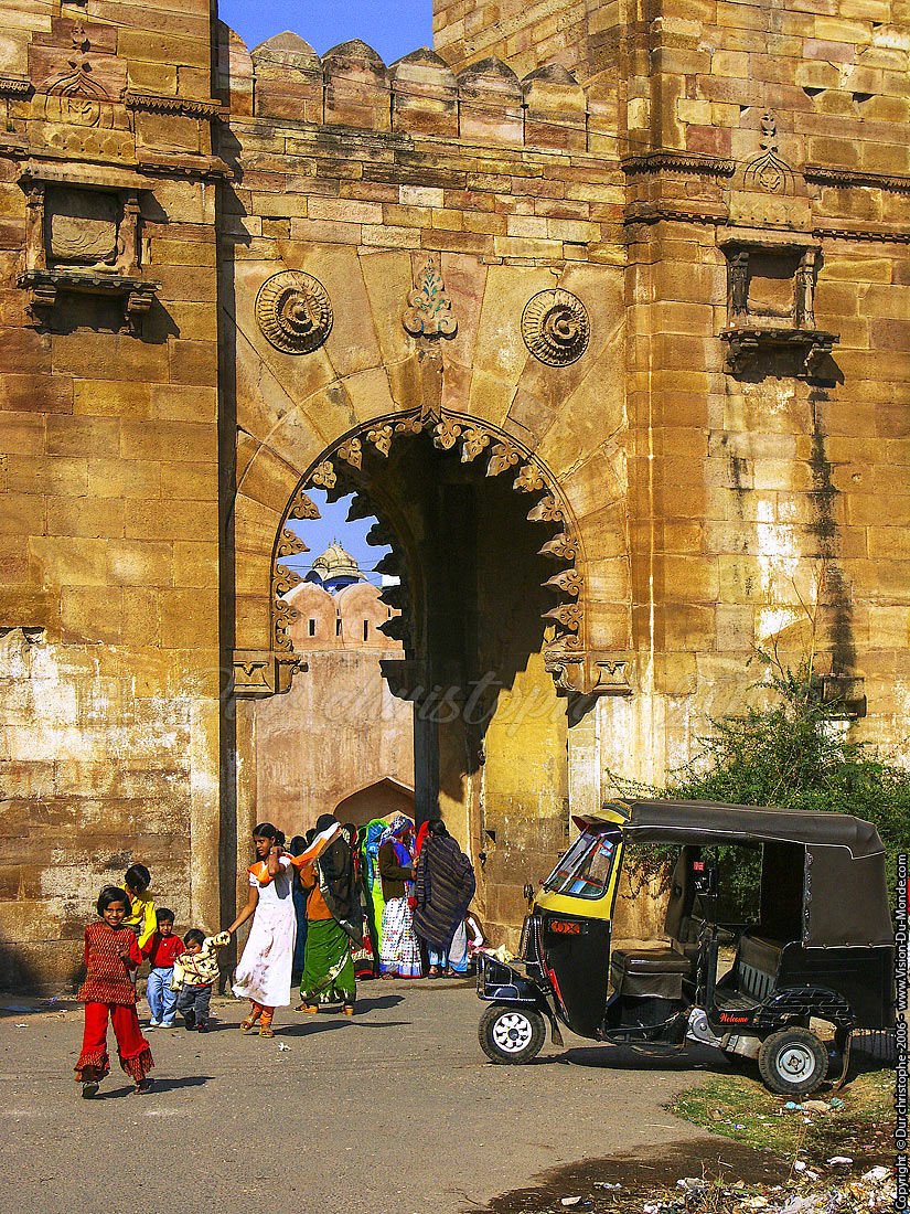 Entrée de la vieille ville  - Gwalior - 2006