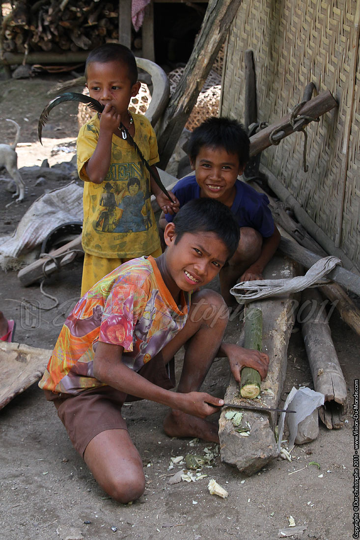 Les enfants du village - Senaru - LOMBOK 2011