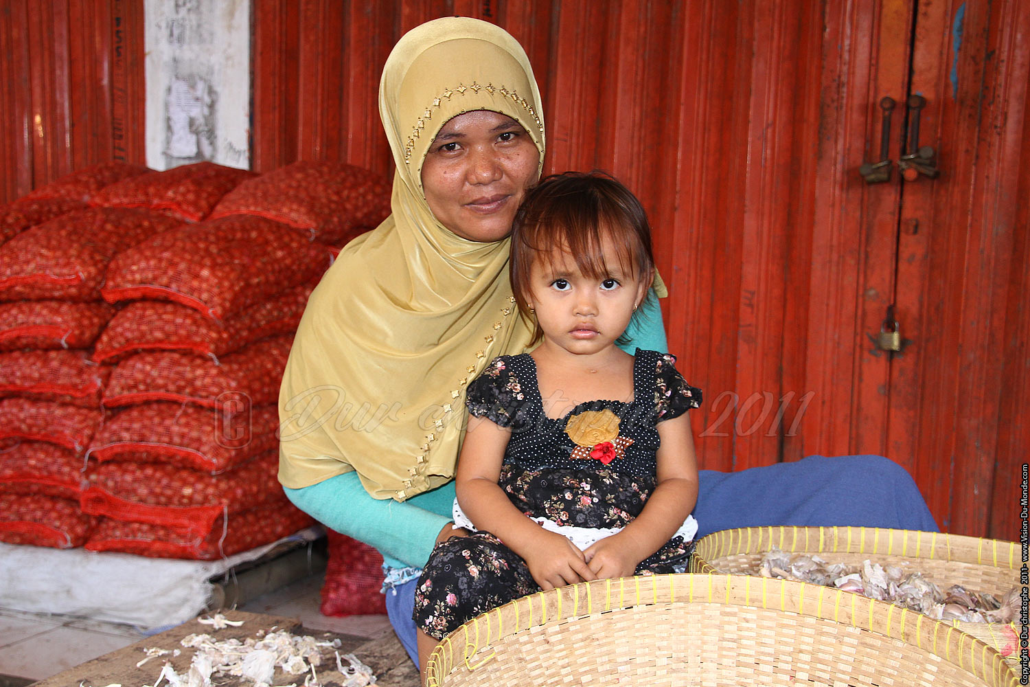 Mère et sa fille - LOMBOK 2011