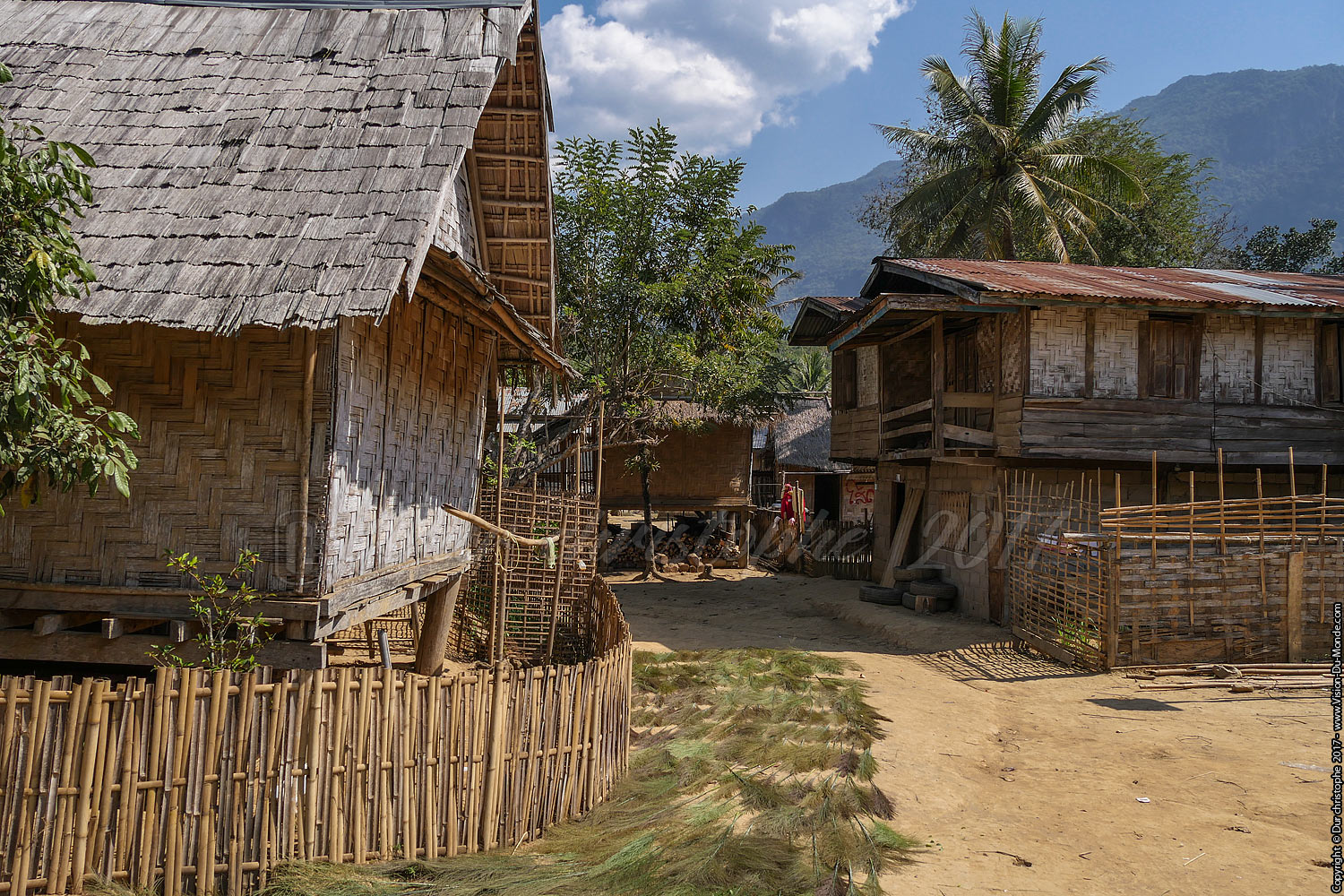 Trek village - environs Luang Prabang - 2017