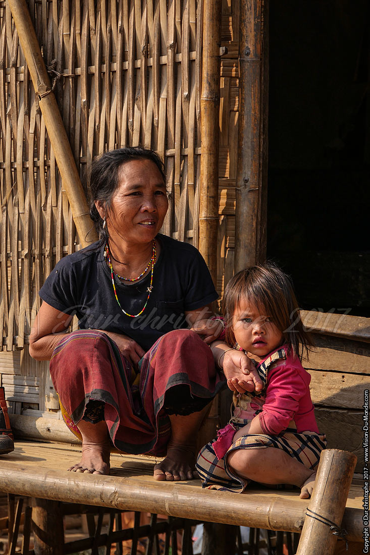 Village Ethnie le long du Mékong - Laos 2017