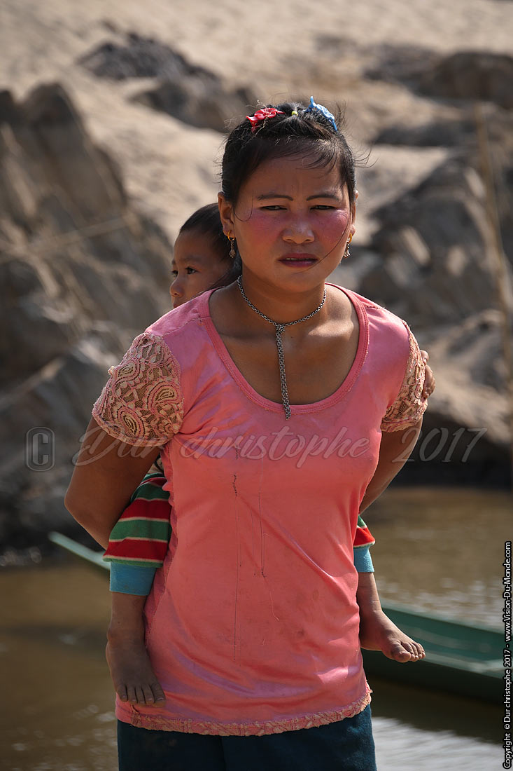 Village Ethnie le long du Mékong - Laos 2017