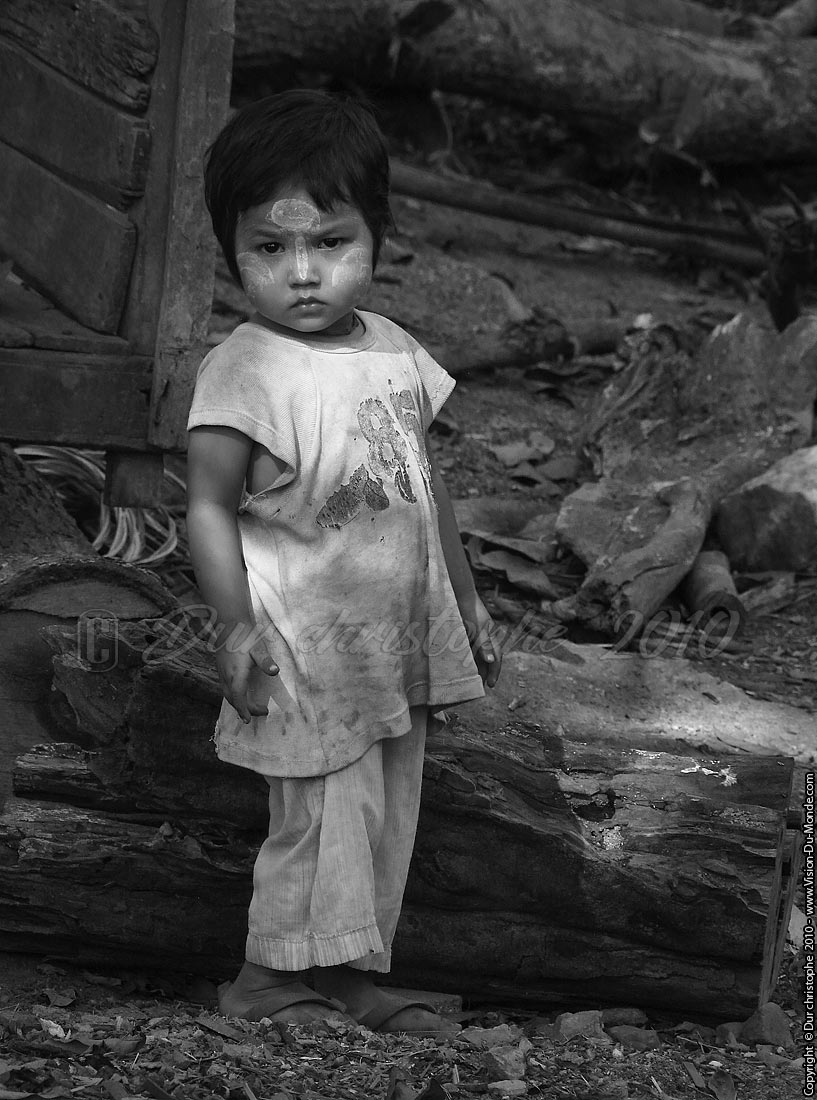 La petite fille interpellée - Kinpun 2010