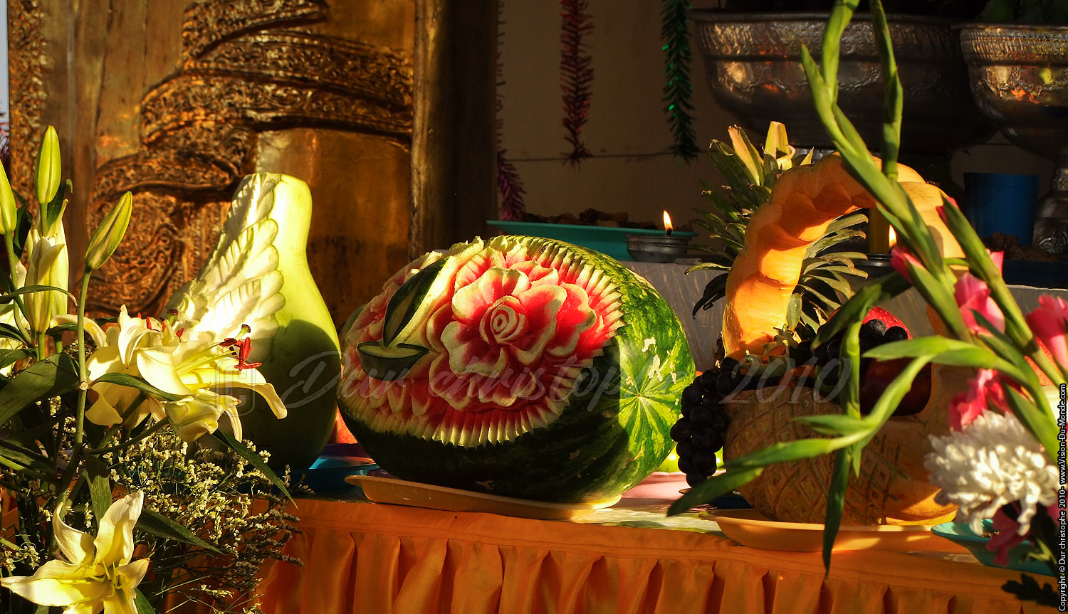 Offrandes en sculpture de fruits - Paya Shwedagon - Yangon 2010