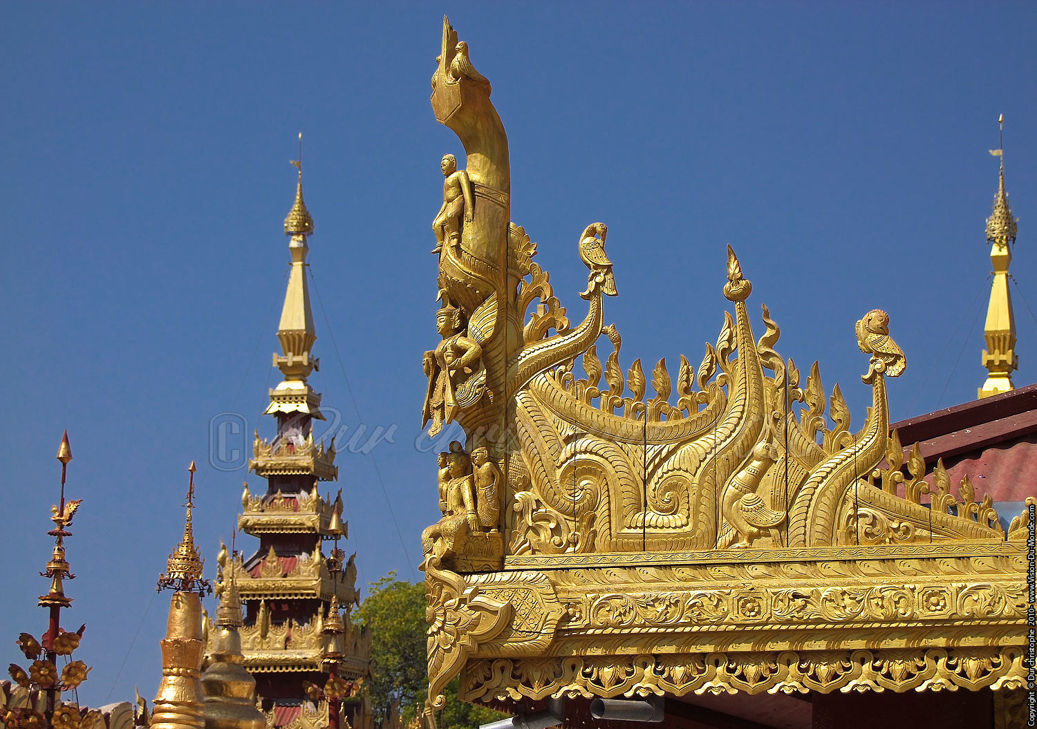 Paya Shwezigon - Bagan 2010