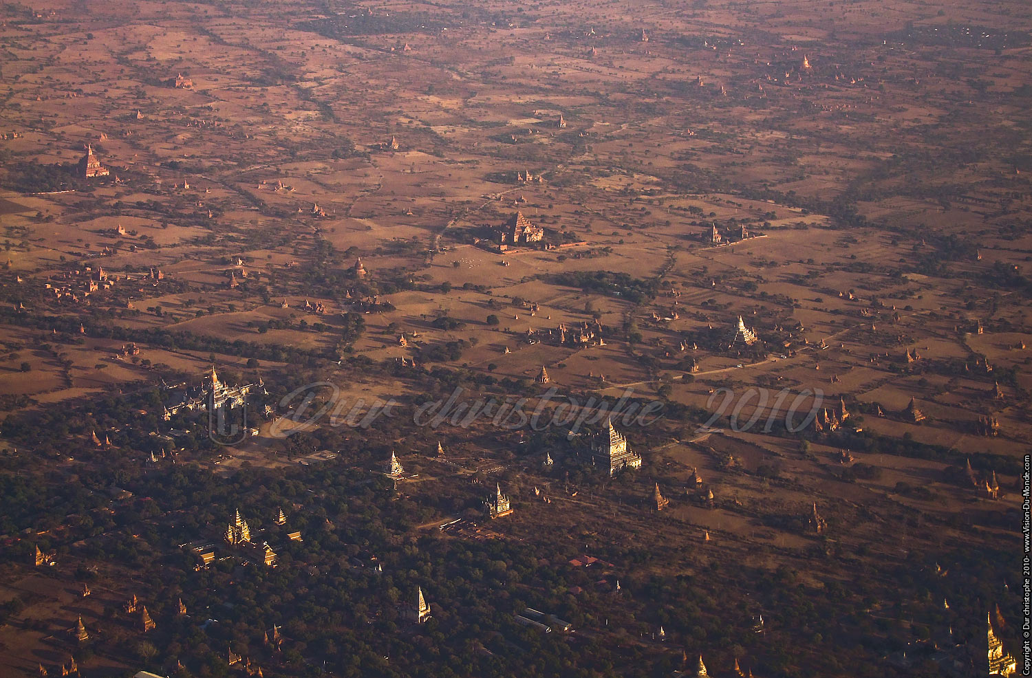 Vue aérienne de Bagan - Bagan 2010