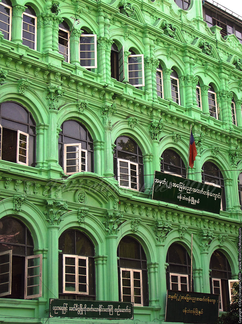 Monument colonial - Yangon 2010