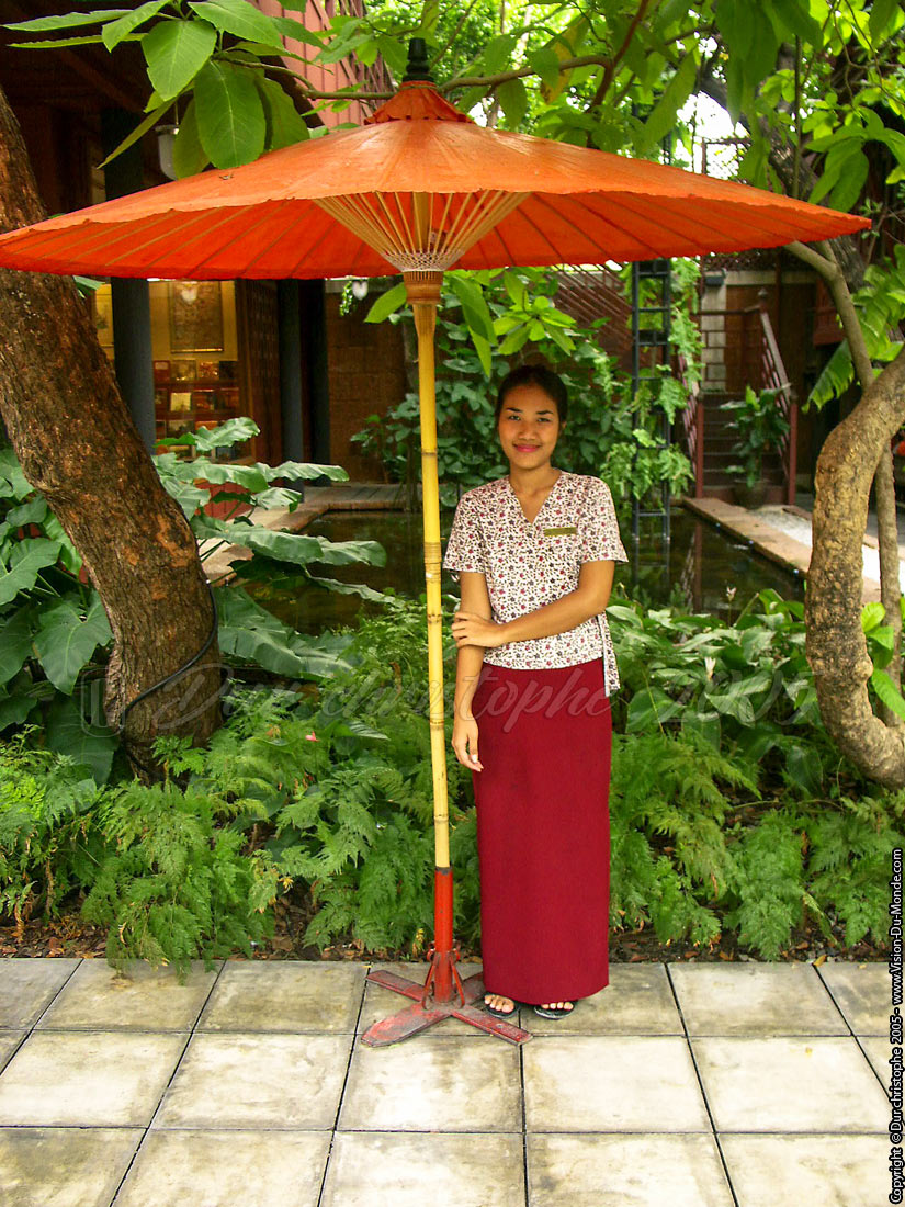 hotesse d'accueuil - Bangkok 2005
