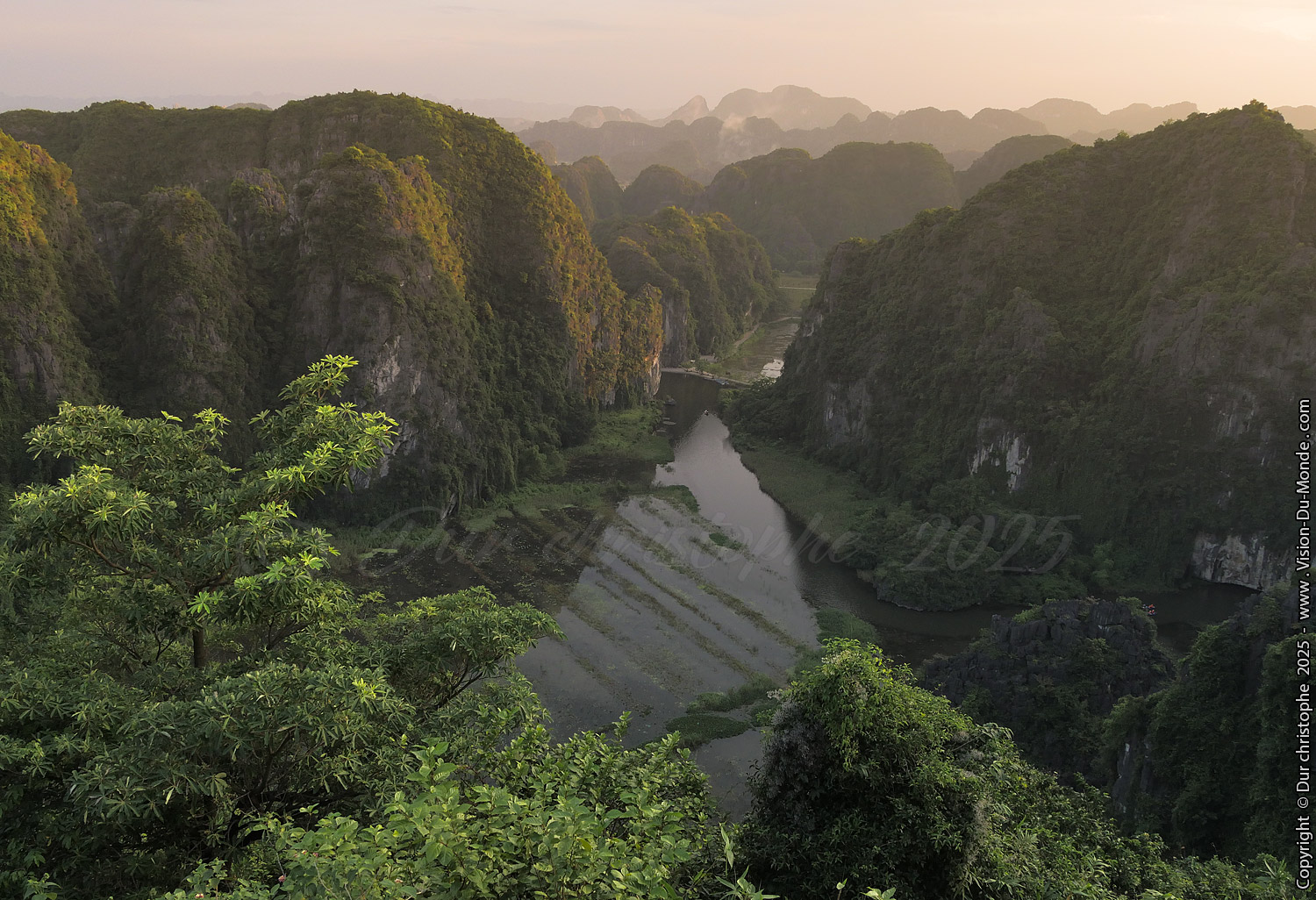 Tam Coc - 2025