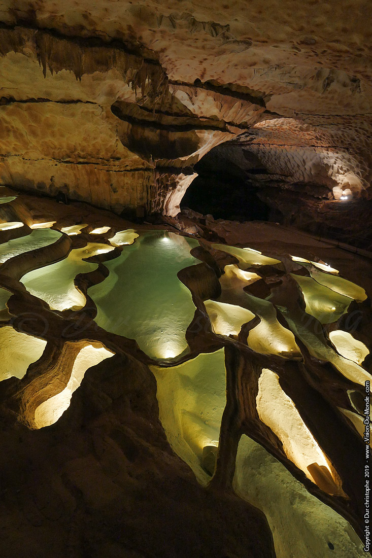 Gours des grottes de Saint Marcel