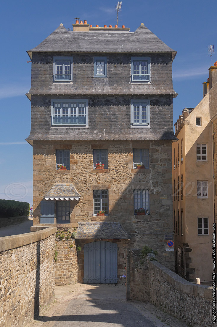 P1370965