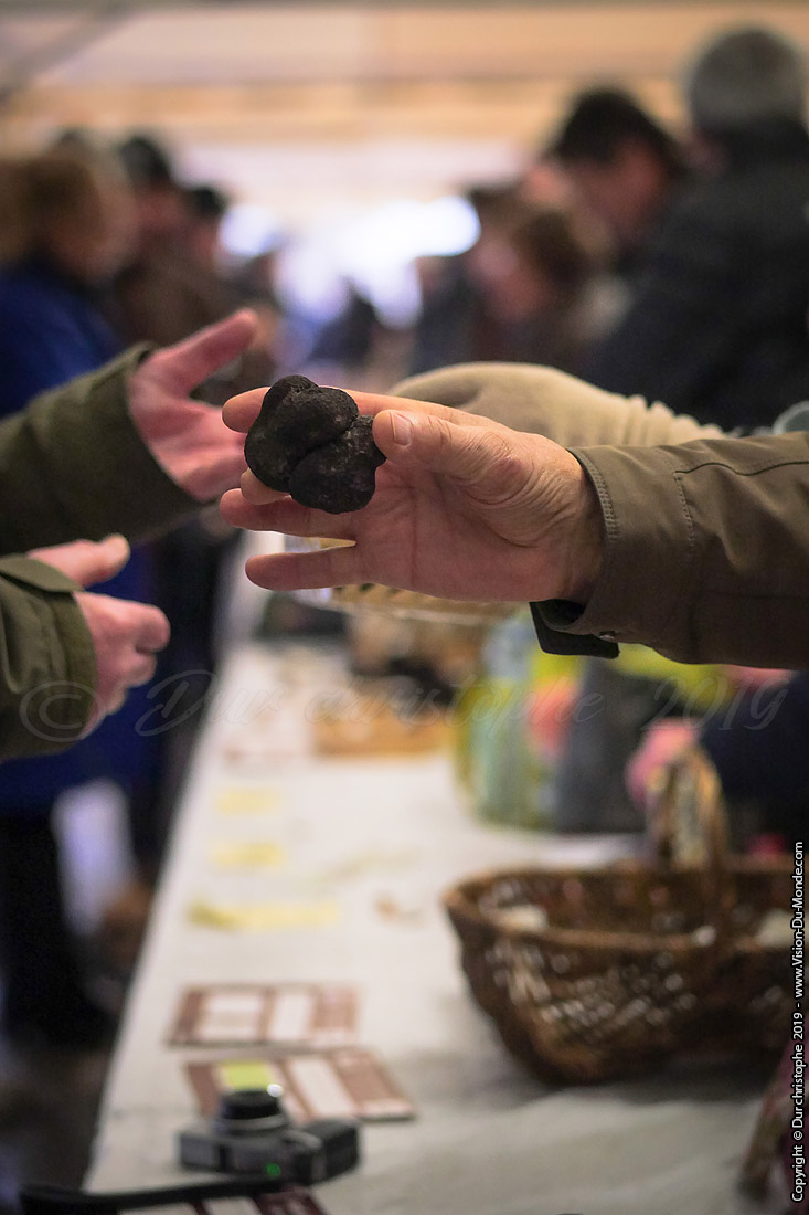 Marché à la truffe Sarlat la Canada