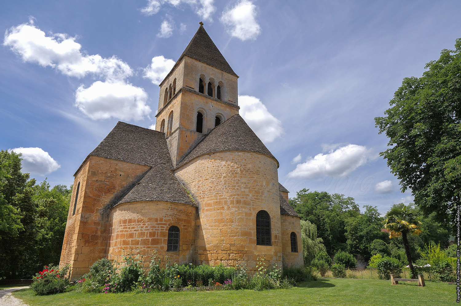 Saint Léon sur Vézère