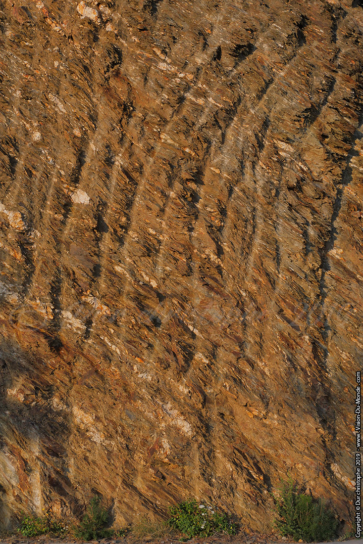 Strates géologiques