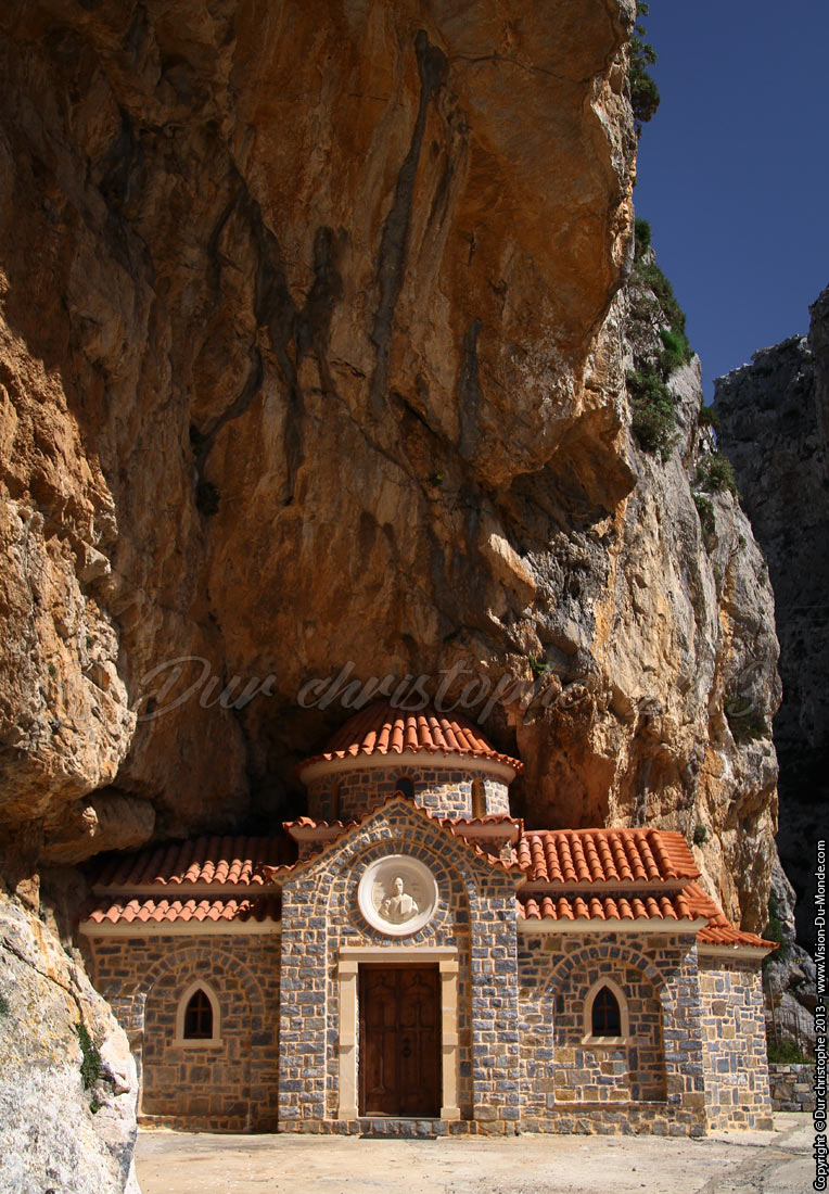 La chapelle encastrée - Sur la route - 2013