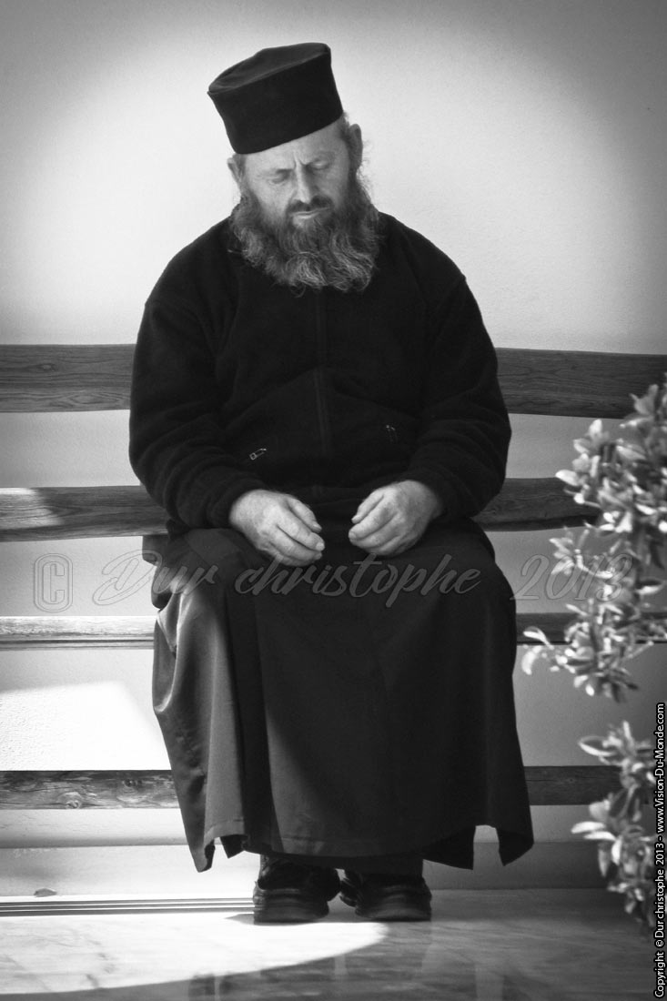 La sièste du Pope - Monastère de Spili - 2013