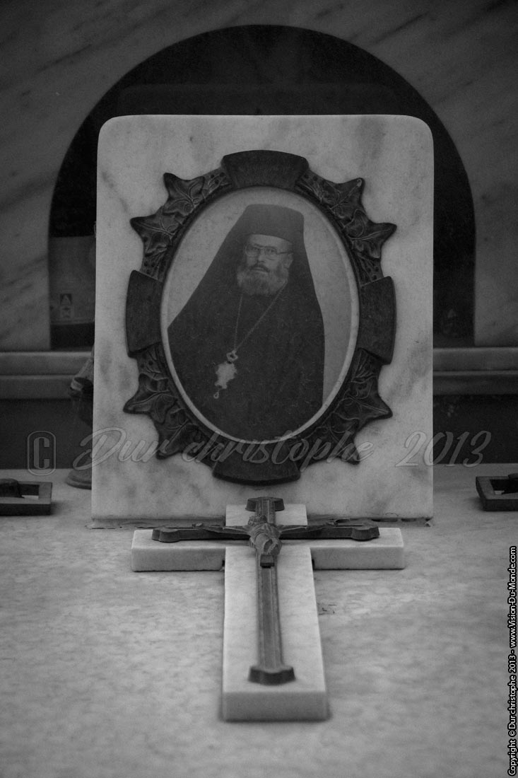 Tombe de Pope - 2013