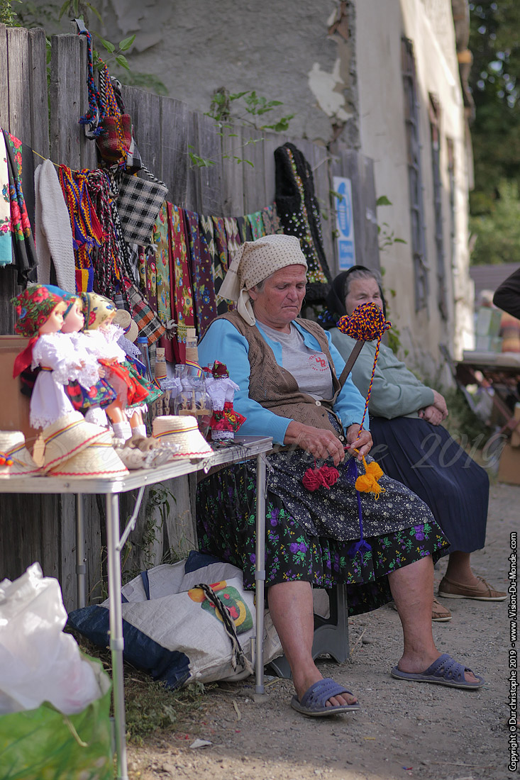la brodeuse - marché
