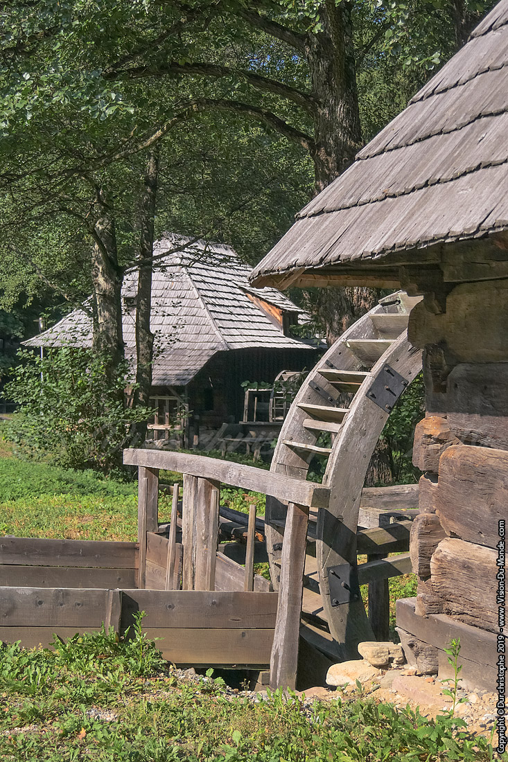 Roue à aube - Parc Ethnographique Astra