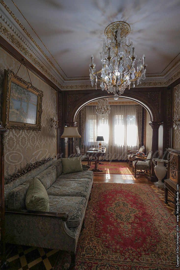 Maison des Ceaucesceau - Bucarest