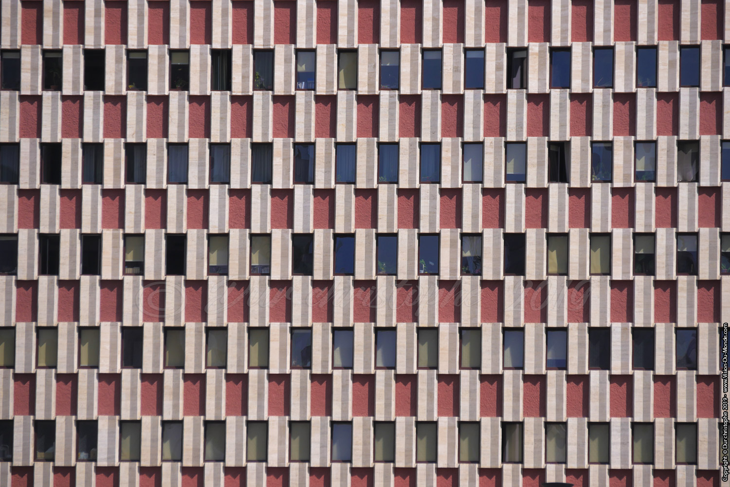 Façade Communiste - Bucarest