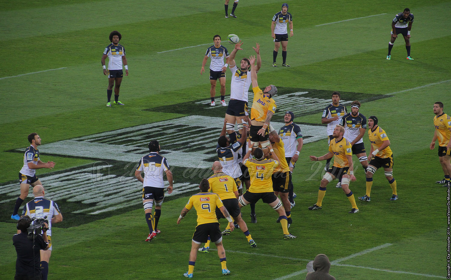Hurricanes VS Brumbies -  Wellington - 2014